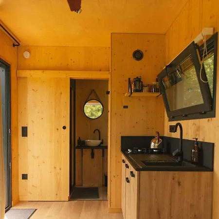 Parcel Tiny House Mainteloup Dans Le Perche Normand בקתה *