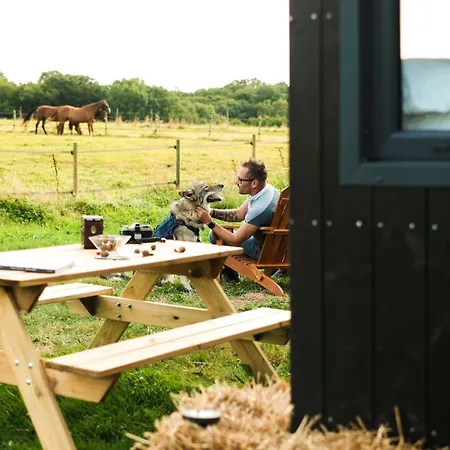 Parcel Tiny House Mainteloup Dans Le Perche Normand בקתה Bretoncelles